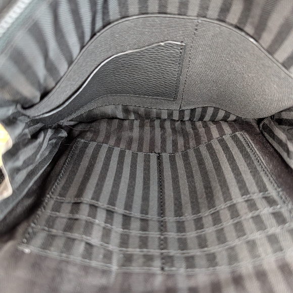 Jack Georges Voyager Black Pebbled Leather Crossbody Shoulder Bag - Picture 12 of 13